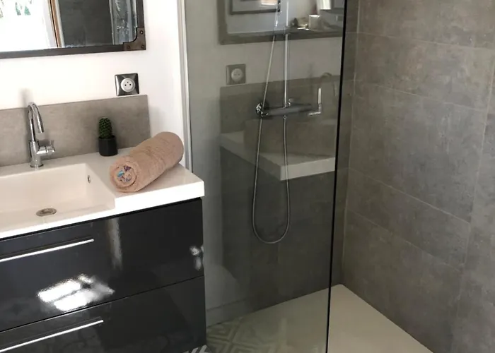 Вилла Au Grand Chene