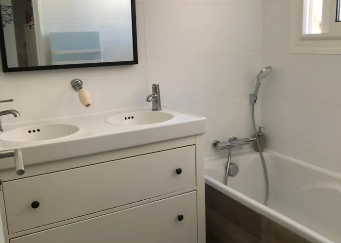 Вілла Au Grand Chene