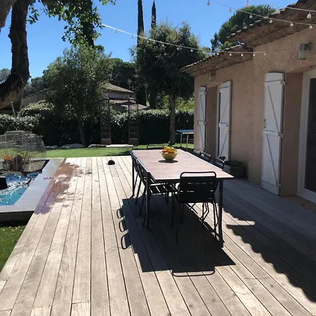 Au Grand Chene Villa *